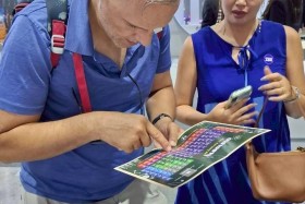 STKC ออกบูธจัดแสดงชิ้นงานชุด ตารางธาตุ ในรูปแบบ AR card สร้า ... Image 77